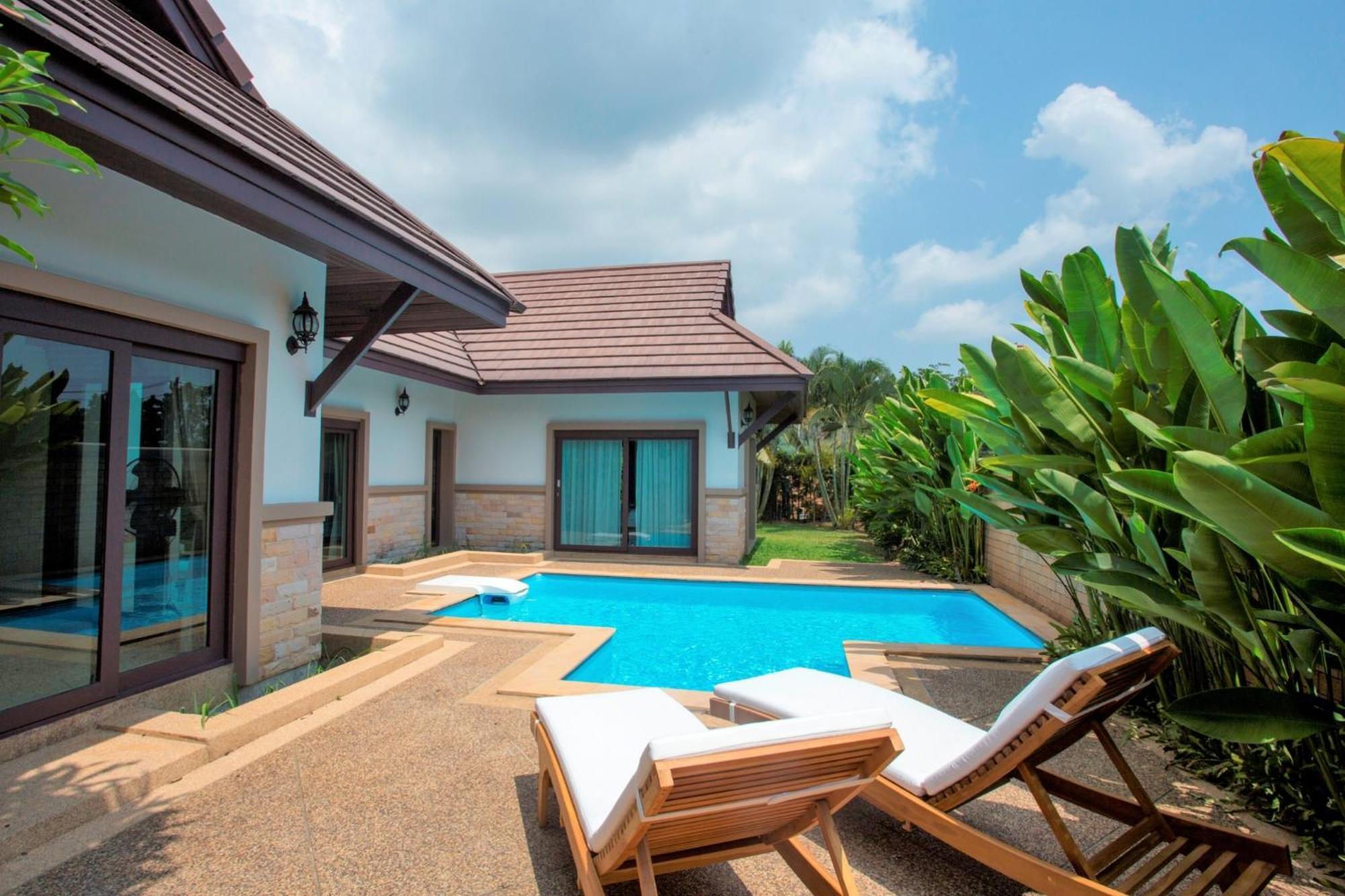 Ozone Villa Phuket Pa Khlok Exterior foto
